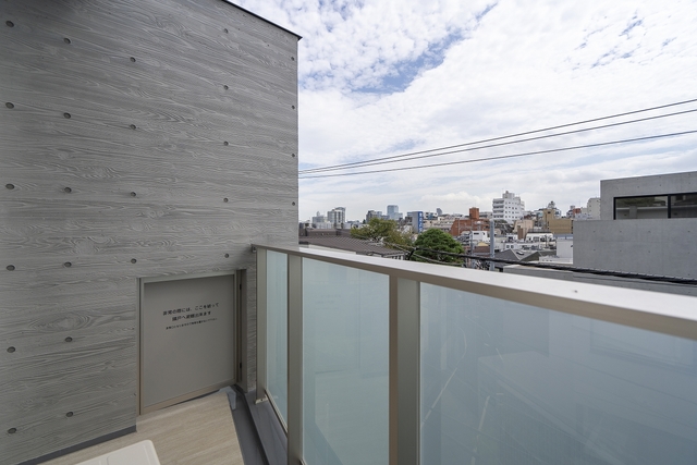 バルコニー　バルコニー