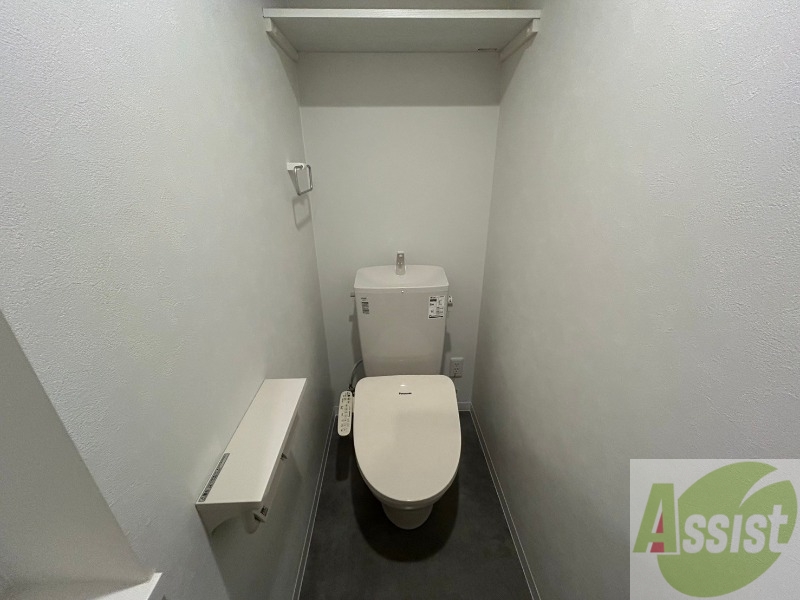 トイレ　こちらはトイレです。清潔感があり、安心して使用できます。