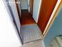 玄関　同物件の別部屋になります。