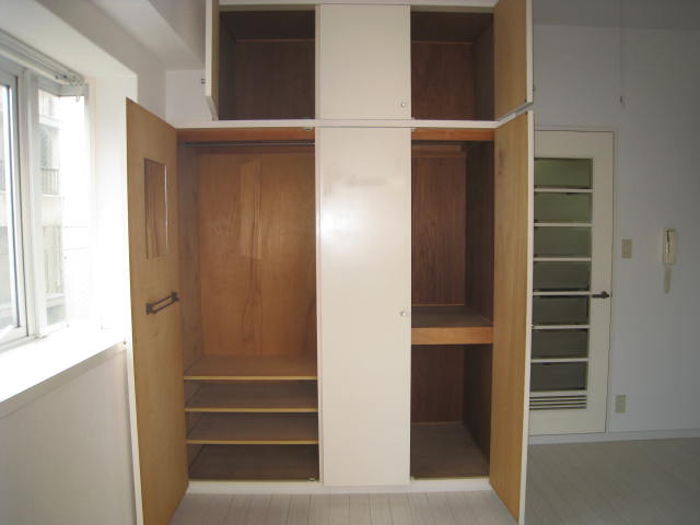 収納　※別のお部屋の写真です。現況を優先させていただきます。
