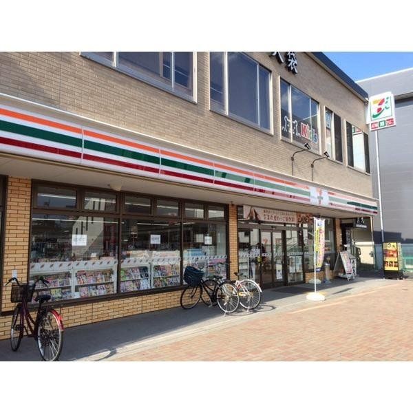 コンビニ　セブンイレブン大袋駅前店（コンビニ）まで710m