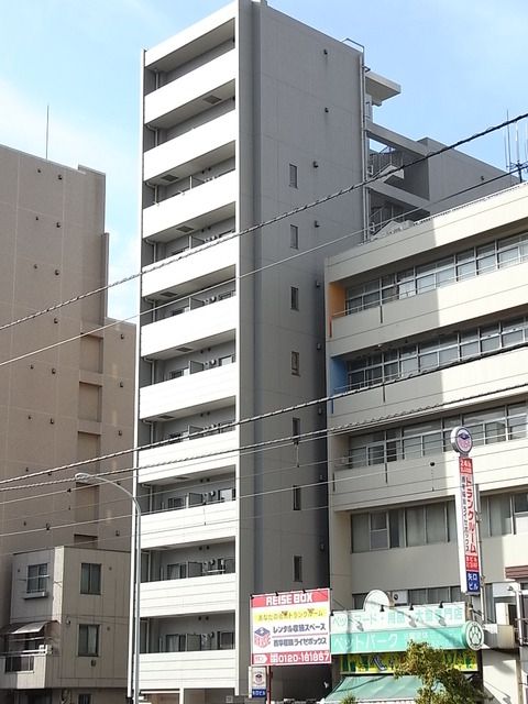 建物外観　総タイル貼りの重厚感あふれる外観・分譲賃貸