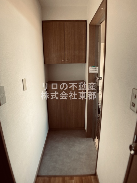 玄関　玄関スペース広めなのでゆったりとお出掛け準備できます♪