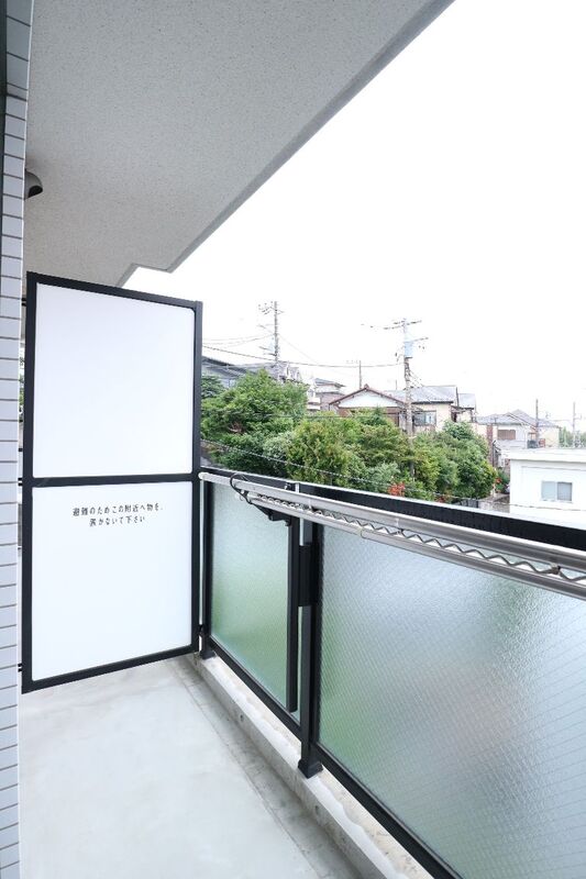 バルコニー　暖かな日差しのふりそそぐバルコニー♪