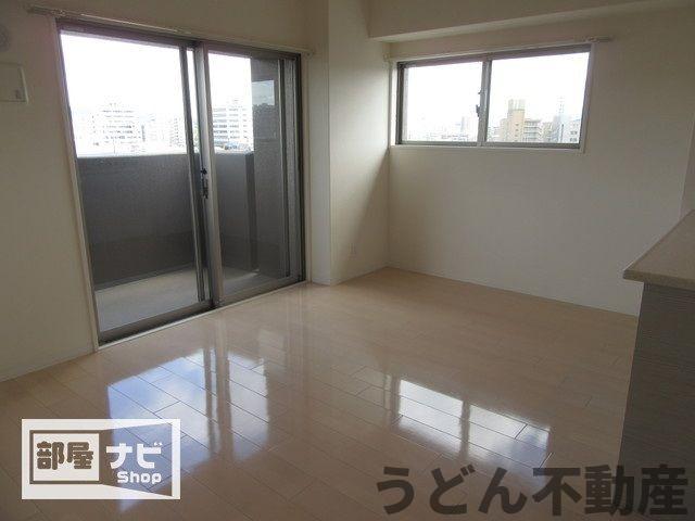 居室・リビング　うどん県のお部屋探しはうどん不動産へ うどんちゃんとLINE