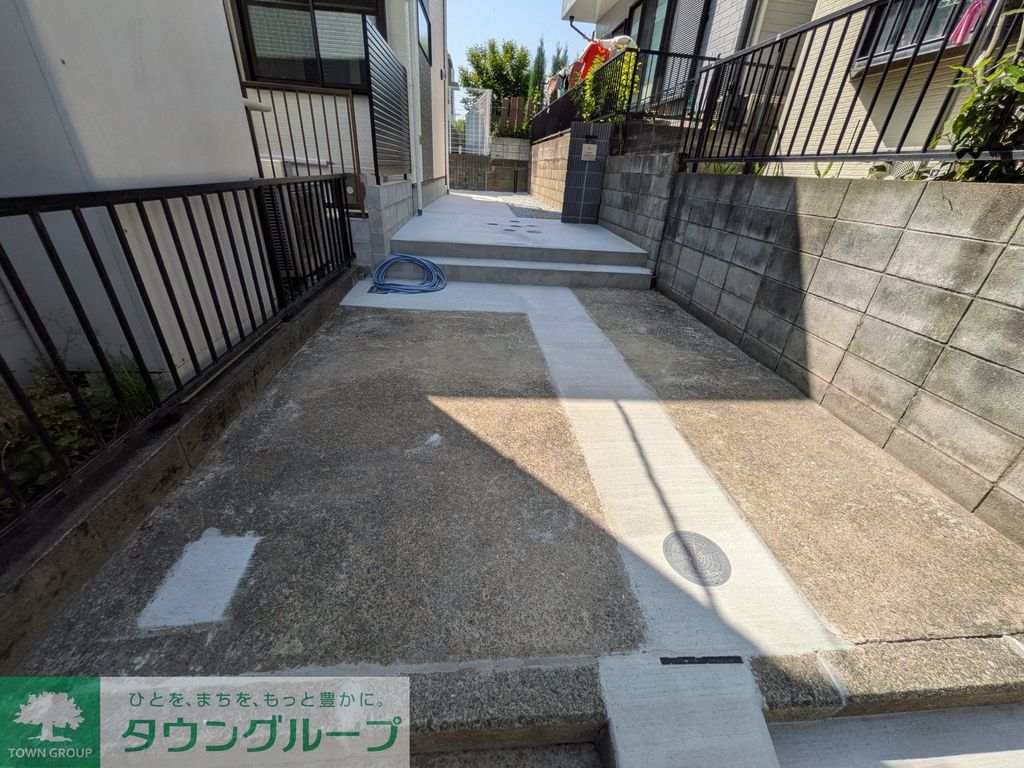 ロビー　庭