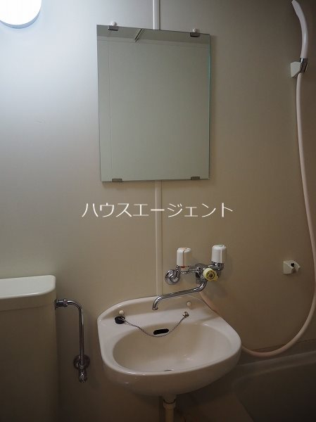 洗面設備　洗面台です。※参考画像
