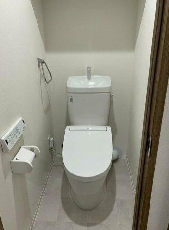トイレ　別タイプ参考写真
