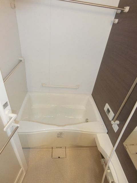 バス・シャワールーム　★お部屋探しはタウンハウジング高幡不動店まで★