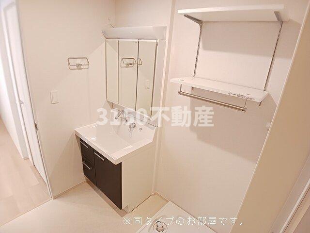 洗面設備　忙しい朝には欠かせない洗面所です