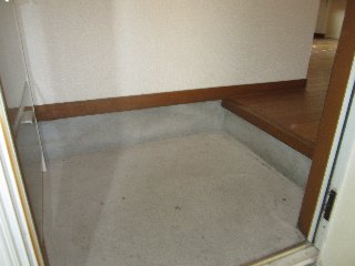 玄関　パストラル名塚