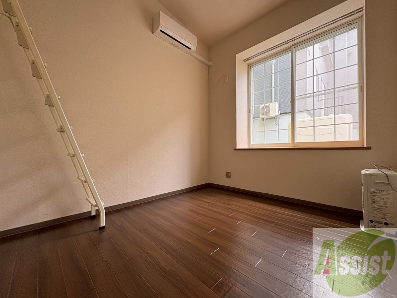 居室・リビング　広くてキレイなお部屋が広がっていて、充実した生活が送れそう。