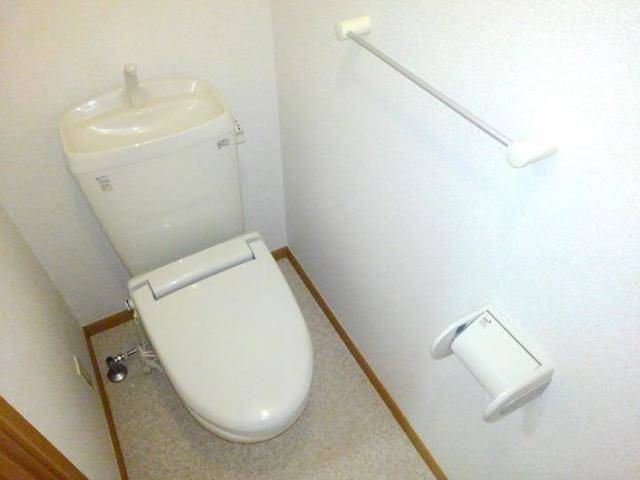 トイレ　洋式トイレです