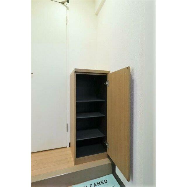 玄関　シューズボックス