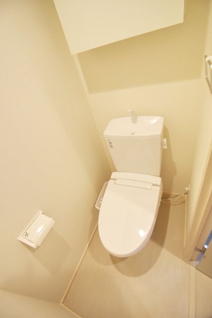 トイレ　※同一施工会社参考写真
