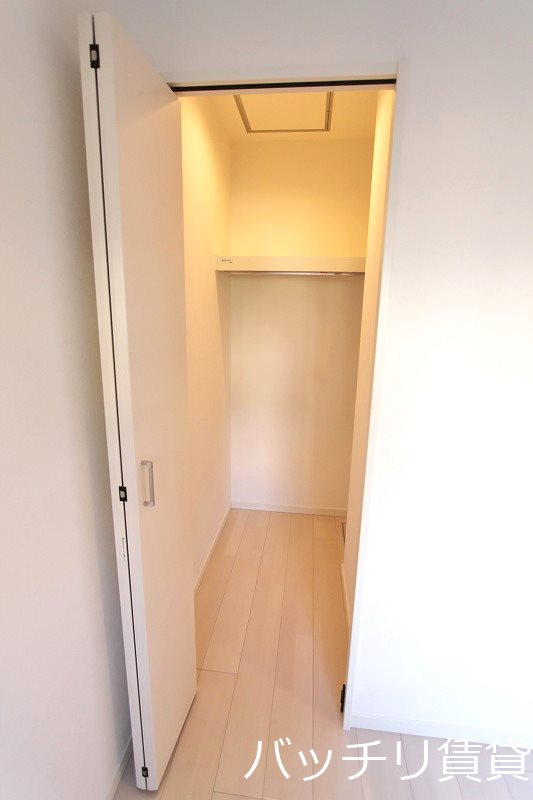 収納　別号室写真の為、現状を優先いたします