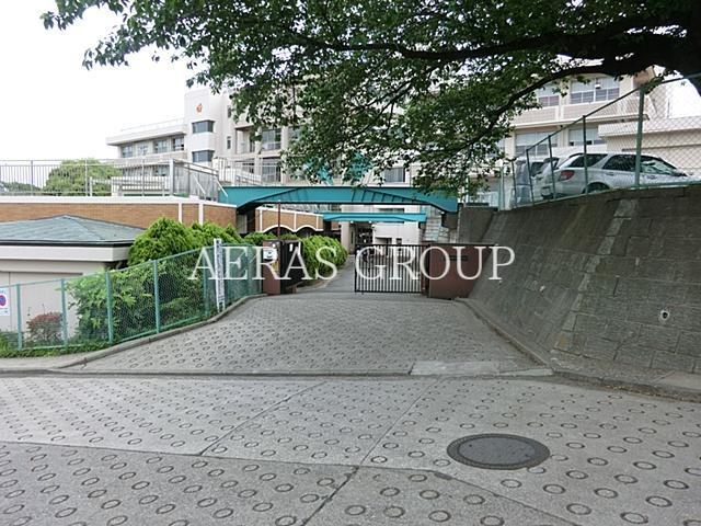 小学校　横浜市立権太坂小学校（小学校）まで602m
