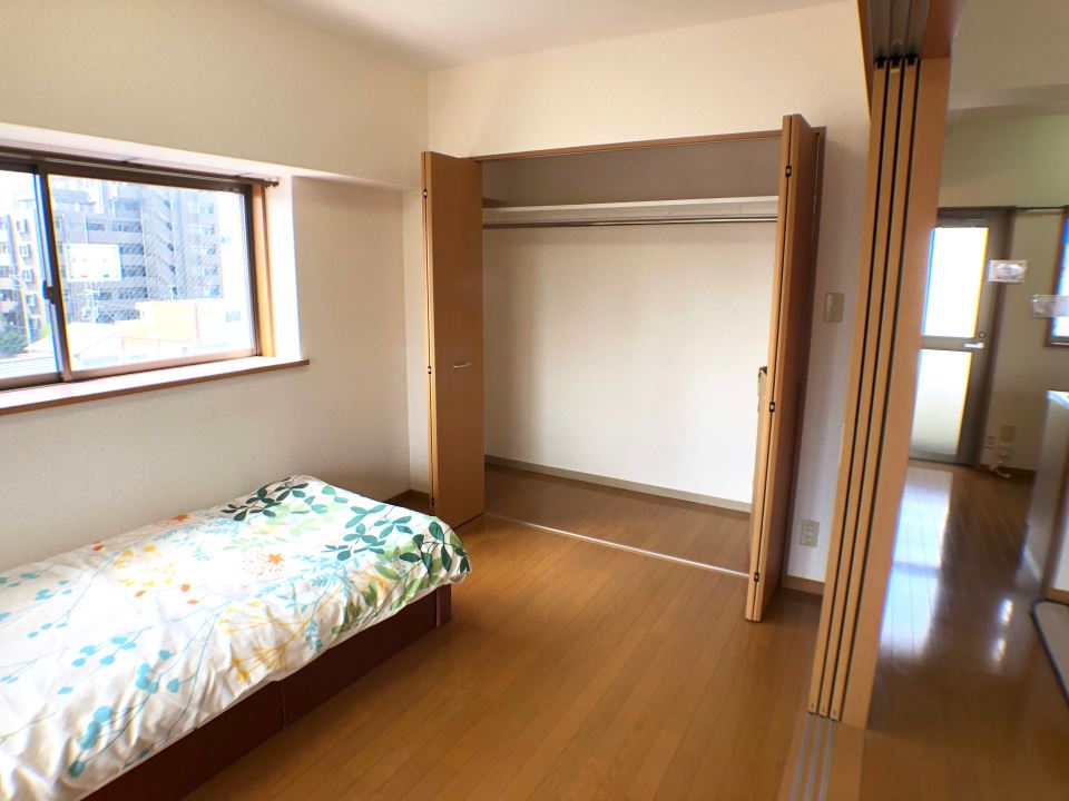 収納　６畳の洋室です