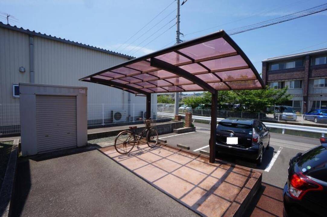 駐車場　駐輪場