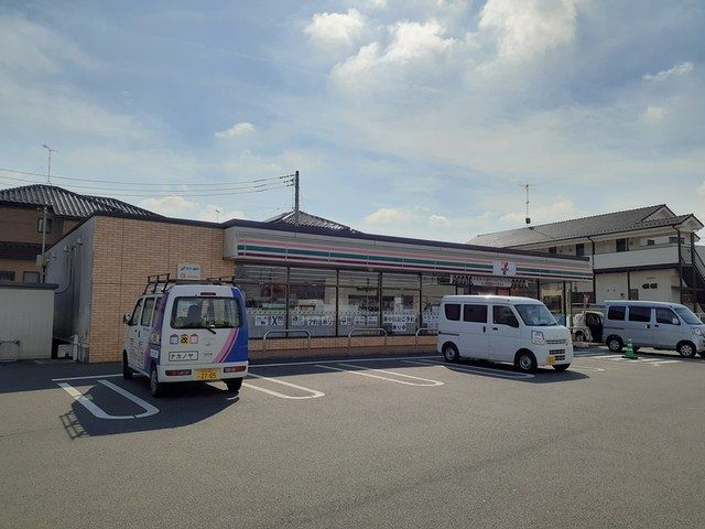 コンビニ　セブンイレブン（コンビニ）まで350m