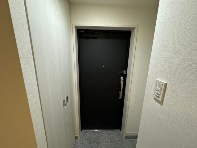 玄関　※過去退去時のお写真です