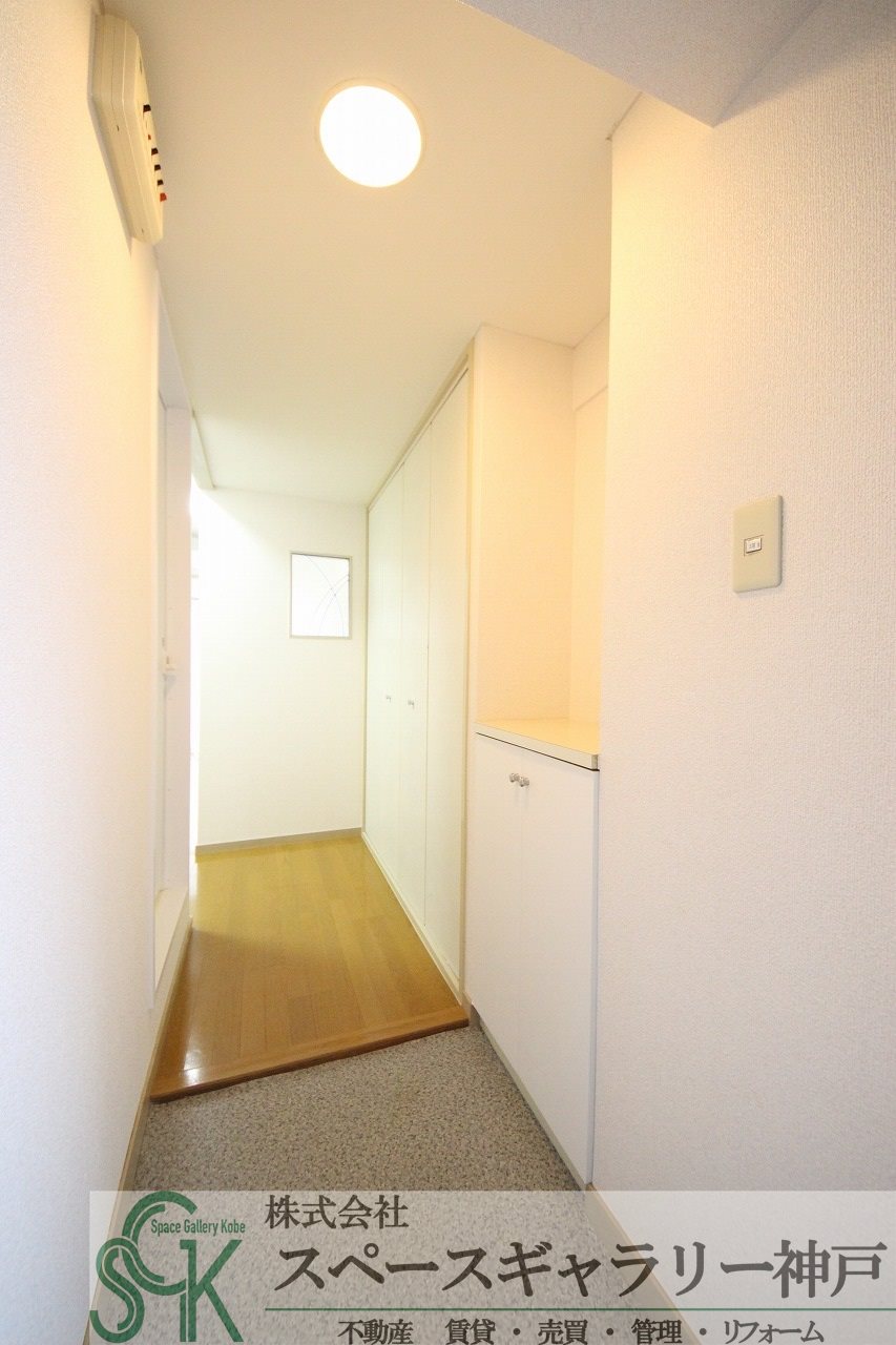 玄関　※お部屋により仕様が異なる場合があります。