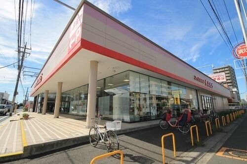 ショッピングセンター　ファッションセンターしまむら東大宮店（ショッピングセンター）まで595m