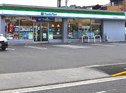 コンビニ　ファミリーマート 名北辻町二丁目店（コンビニ）まで1401m