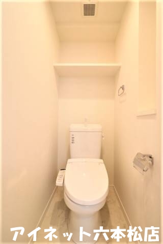 トイレ　清潔感のあるトイレです