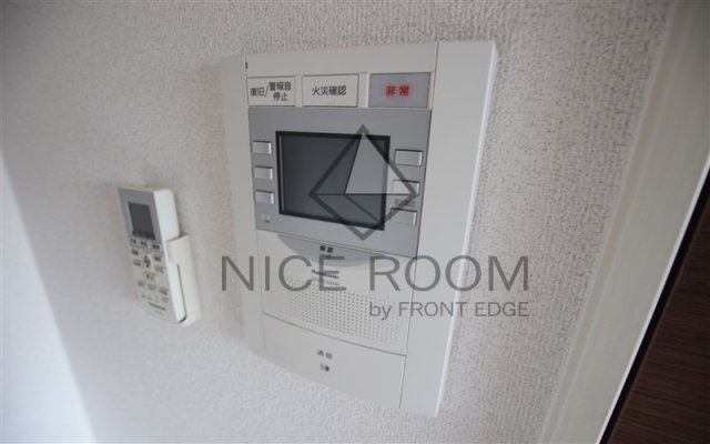 セキュリティ　LUXE難波EAST　モニター付きインターホン