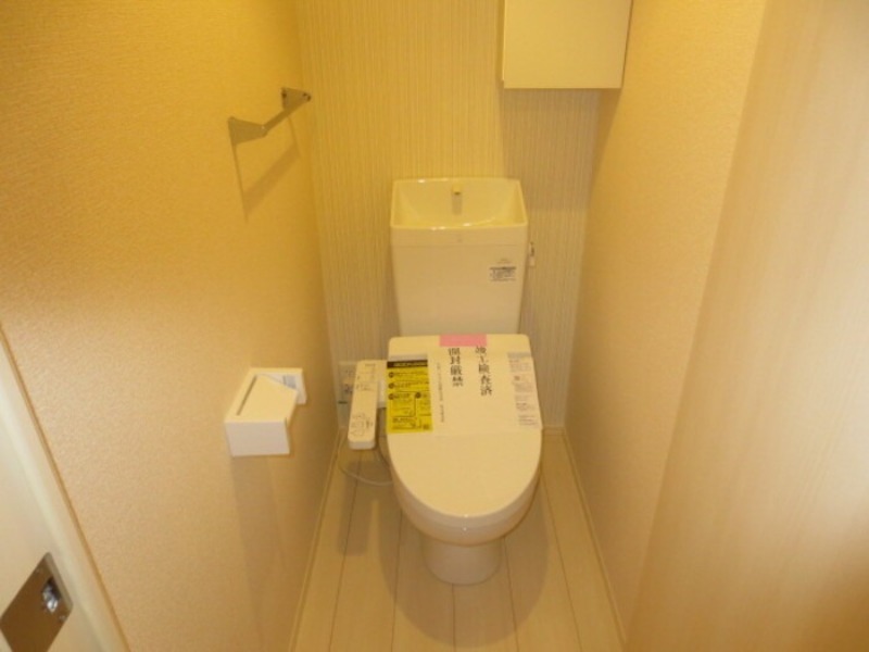 トイレ　同物件別部屋イメージ