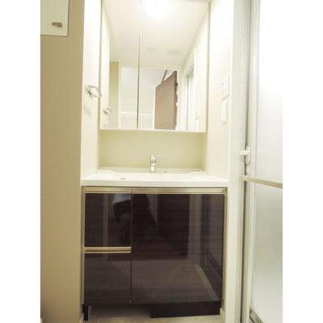洗面設備　※写真は同タイプ住戸です。