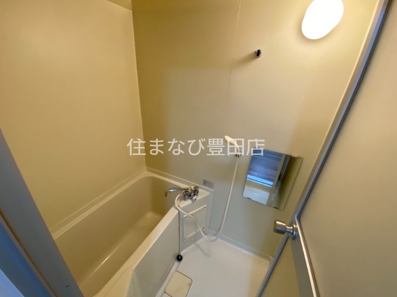 バス・シャワールーム　同型別部屋写真