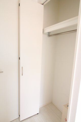 収納　（別タイプ参考写真）イヴメール目白 豊島区目白５