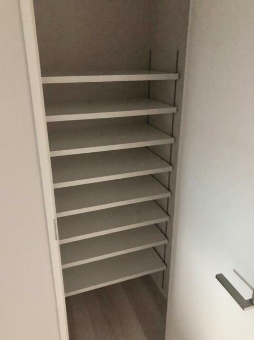 玄関　他部屋参考写真です。