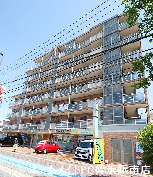 建物外観　★立派なマンションタイプ！★