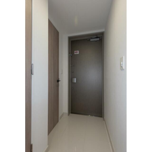 玄関　※写真は同タイプ住戸です。