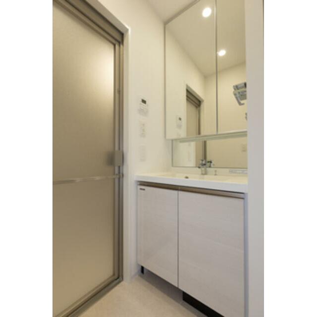 洗面設備　※写真は同タイプ住戸です。
