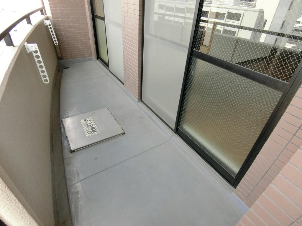 バルコニー　朝日が嬉しい東向きバルコニーです☆
