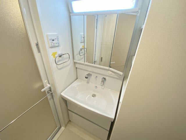 洗面設備　広い洗面スペース