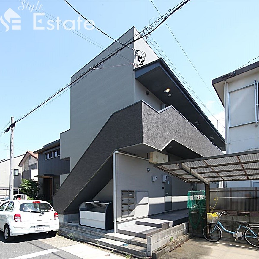建物外観　玄関