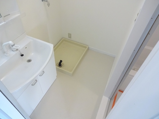 その他部屋・スペース　同一建物２０１号室の内装写真掲載