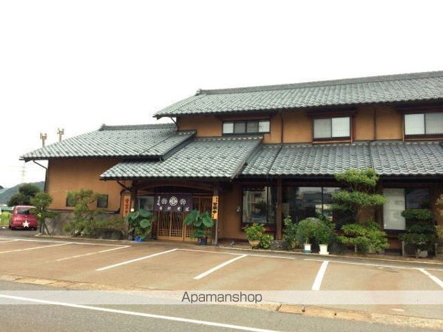 飲食店　まる金そば（飲食店）まで550m