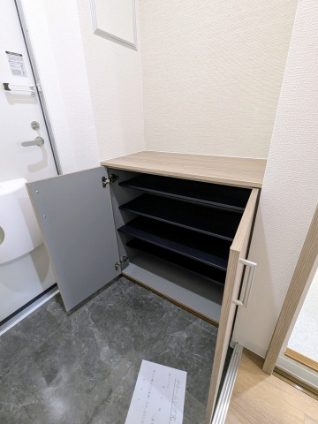 玄関　シューズボックス