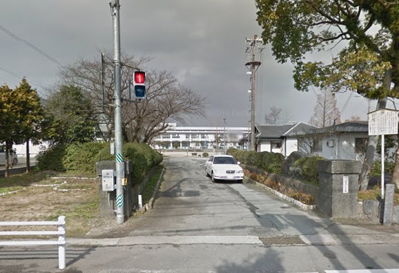 小学校　鳥栖市立田代小学校（小学校）まで642m