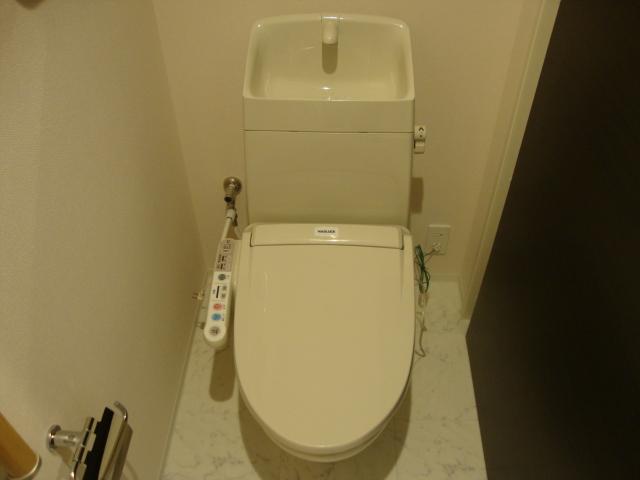 トイレ　シャワー付トイレ