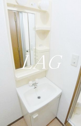 洗面設備　独立洗面台です。