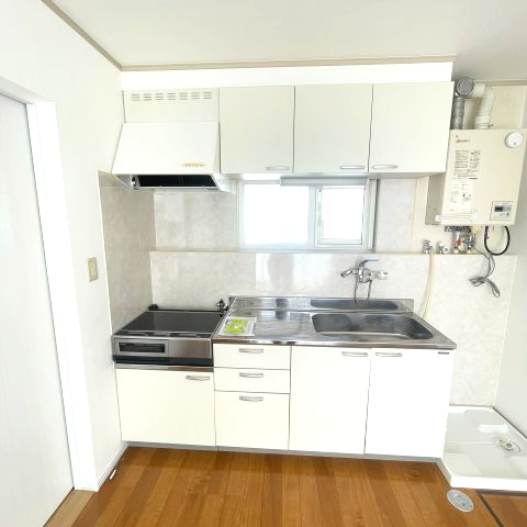 登別市中央町5丁目10-5戸建のキッチン写真