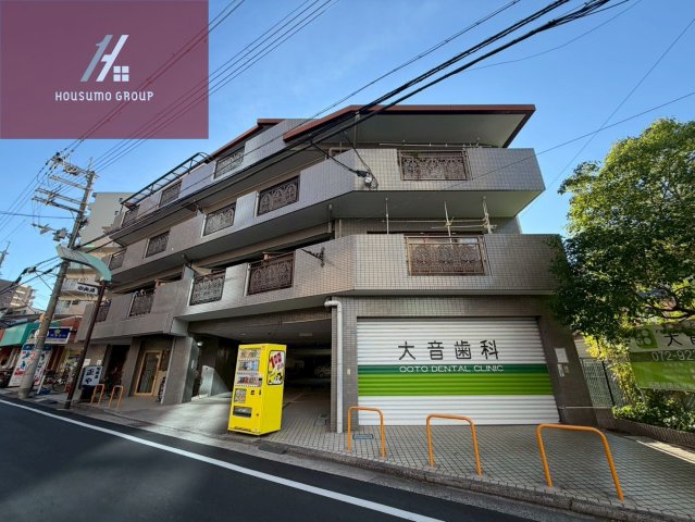 建物外観　落ち着いた雰囲気の外観です