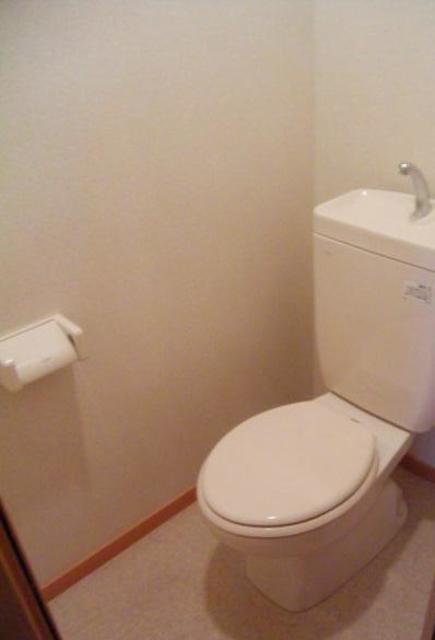 トイレ　同仕様参考写真
